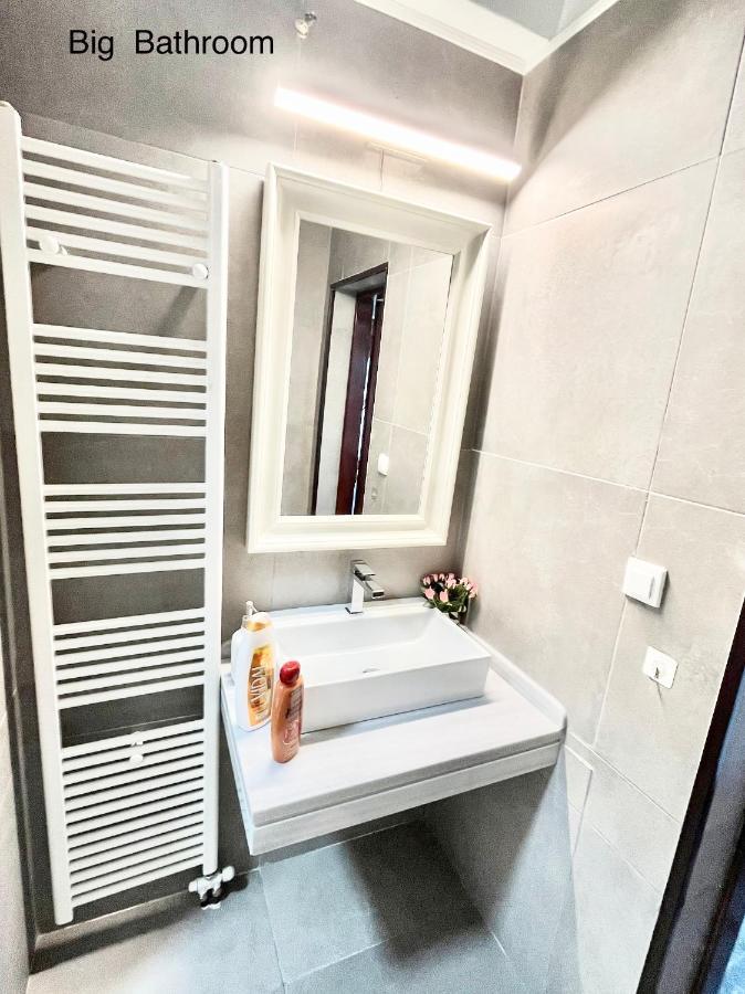 Gkk House Private Swimming Pool Luxury House Villa Skriperon Exteriör bild